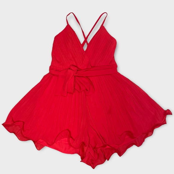 Luxxel Red Pleated Romper Size Small - Picture 1 of 6